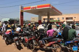 Feature: Fuel shortage deepens multi-sector crisis gripping Mali